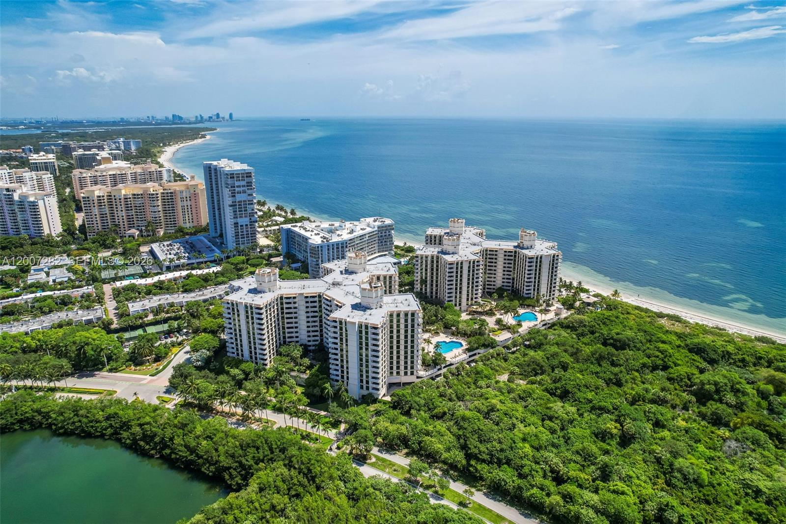 TOWERS OF KEY BISCAYNE CO - Residential