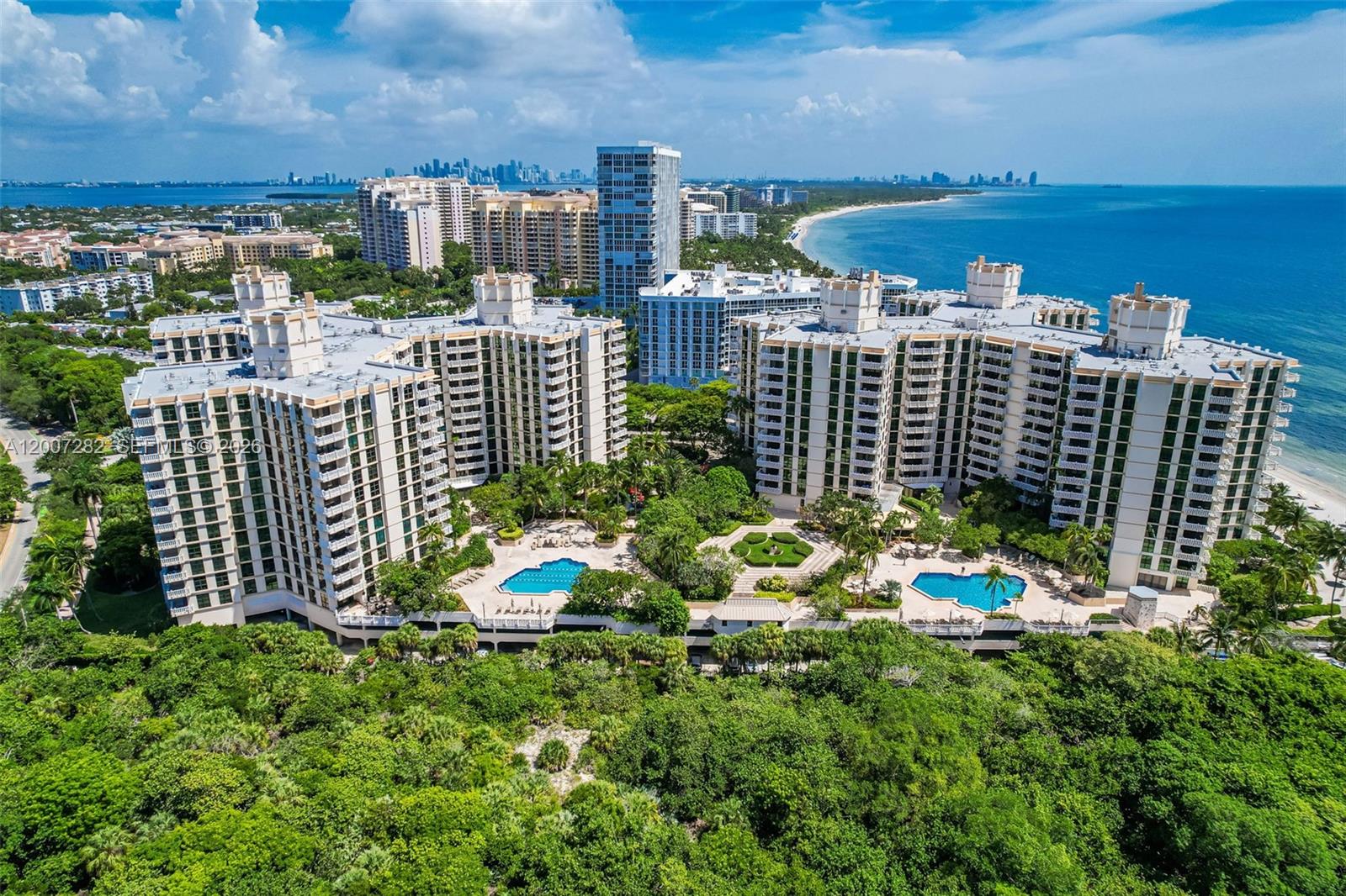 TOWERS OF KEY BISCAYNE CO - Residential