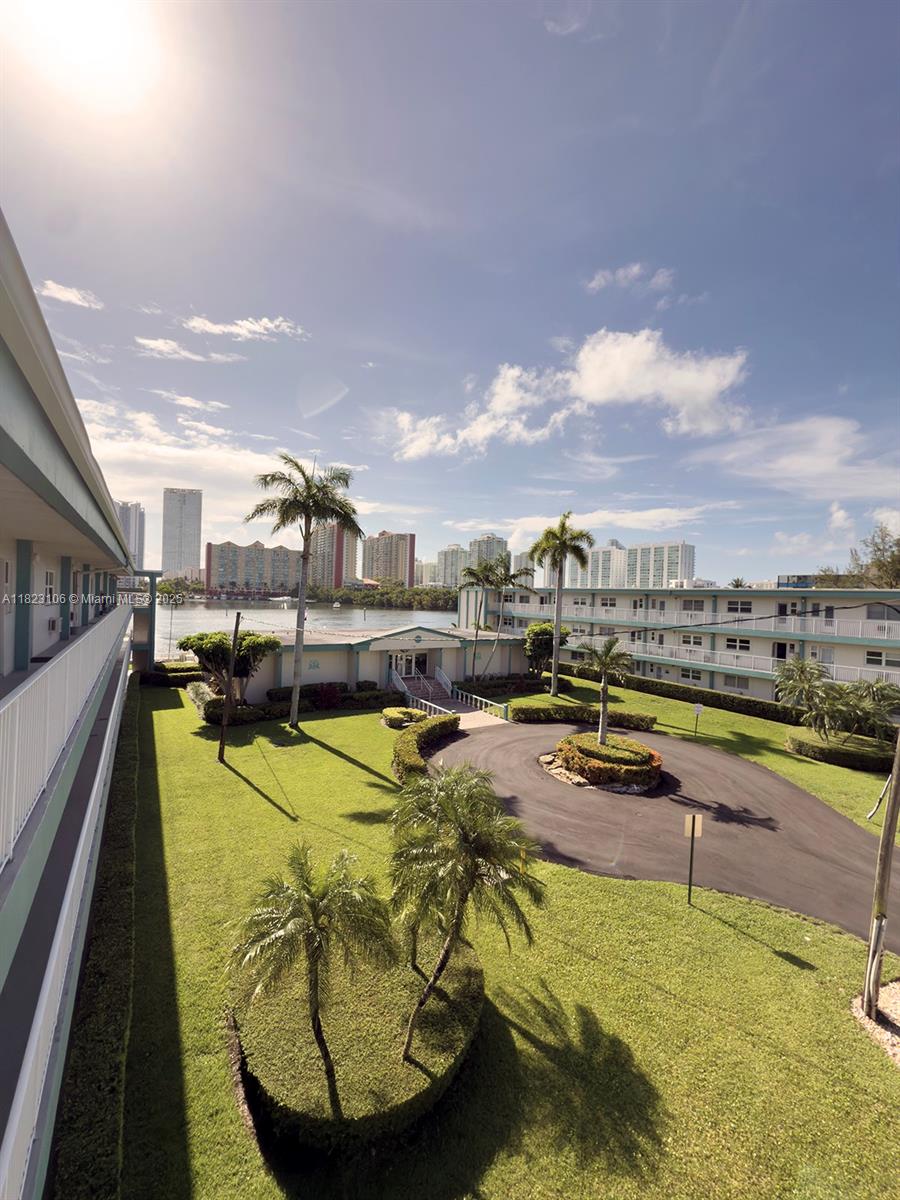 EASTERN SHORES PALO ALTO - Residential