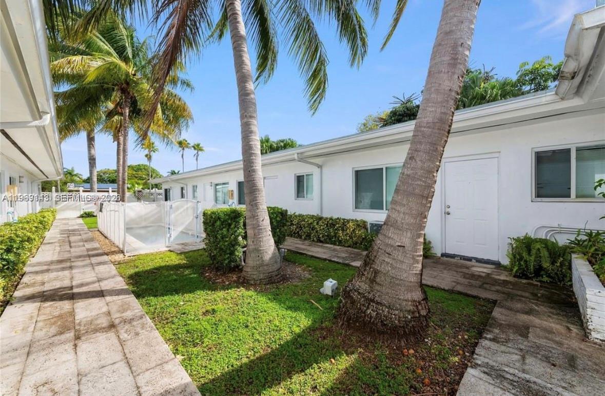 932 MOFFETT CONDO - Residential Lease