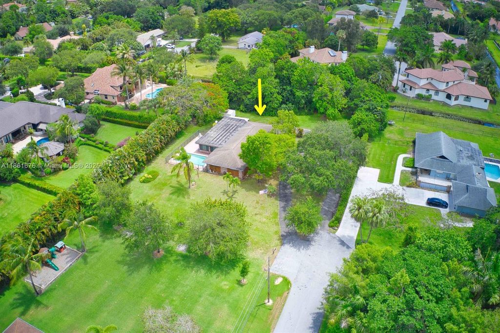 Photo of 12101 NW 6th St, Plantation, FL 33325 (MLS # A11861676)