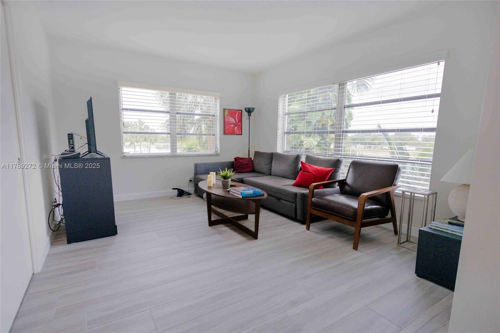 NO 6 PALM-AIRE COUNTRY CL - Residential