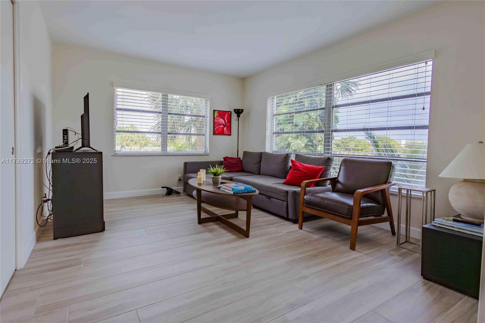 NO 6 PALM-AIRE COUNTRY CL - Residential