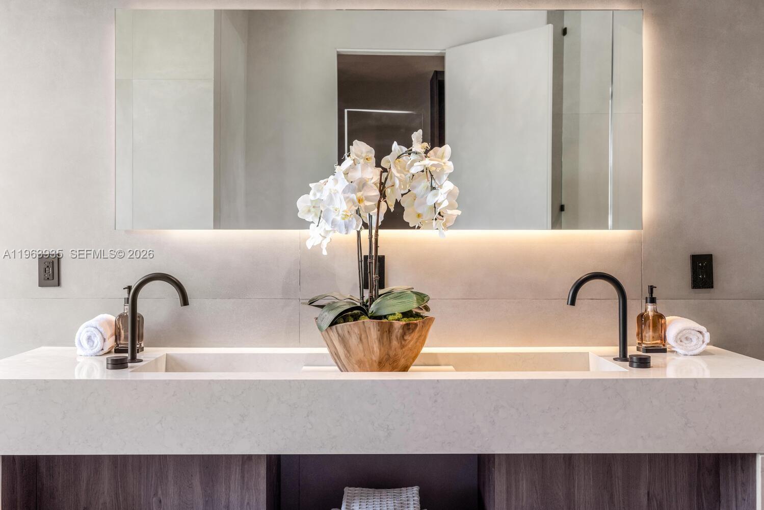 MIAMI SHORES SEC 3 - Residential