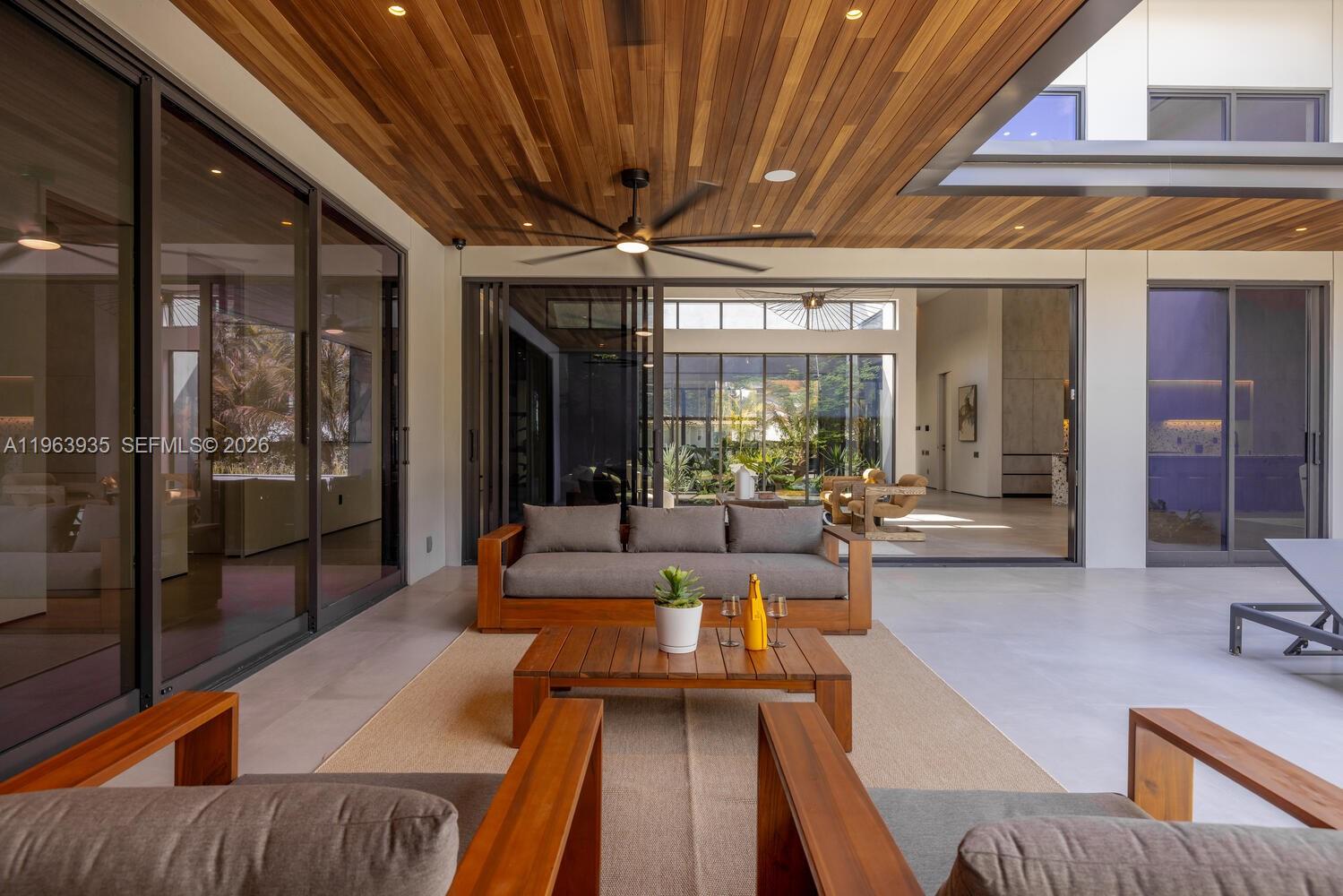 MIAMI SHORES SEC 3 - Residential