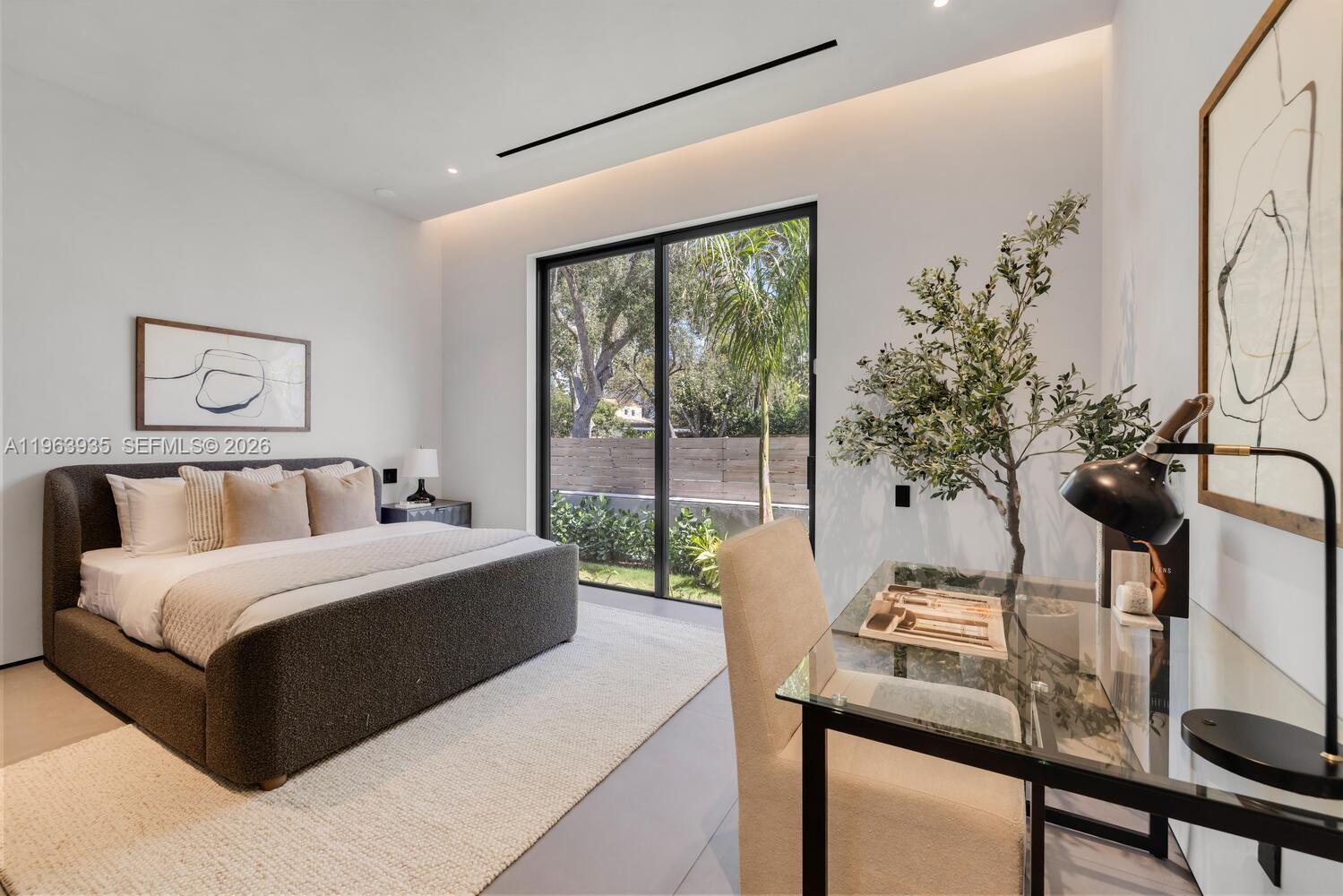 MIAMI SHORES SEC 3 - Residential