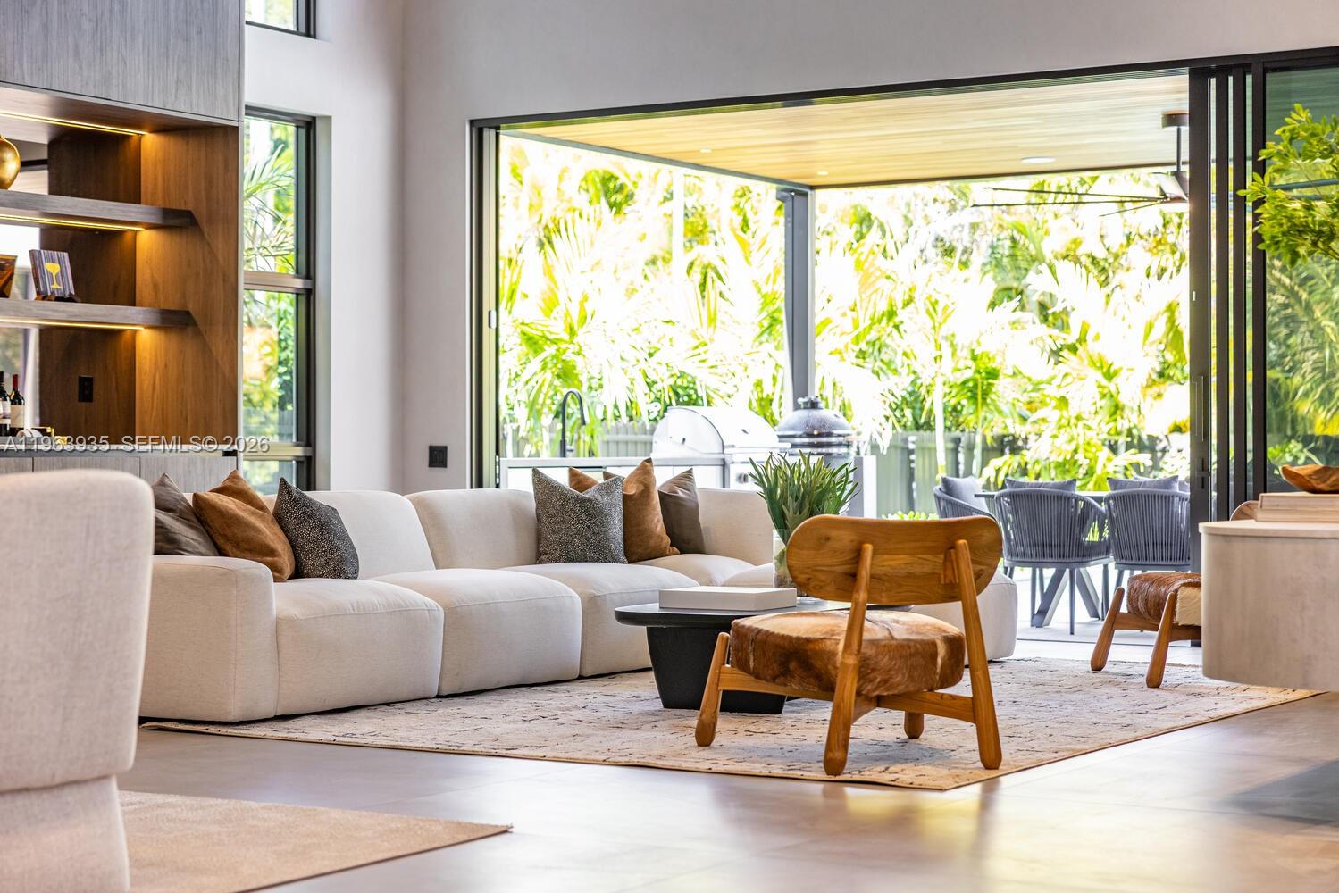 MIAMI SHORES SEC 3 - Residential