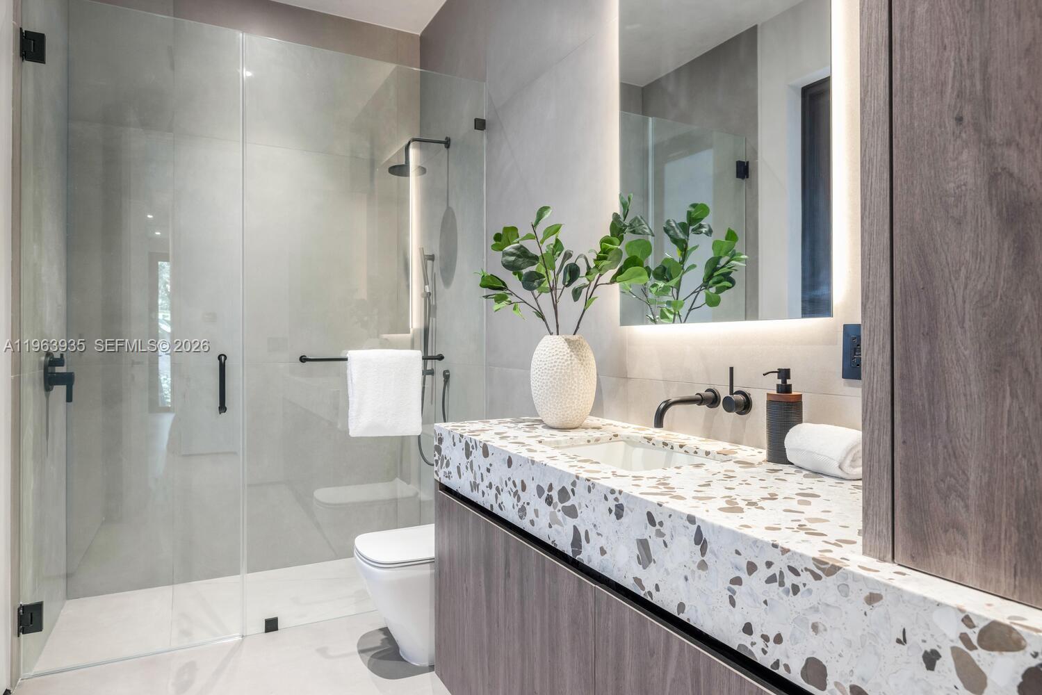 MIAMI SHORES SEC 3 - Residential