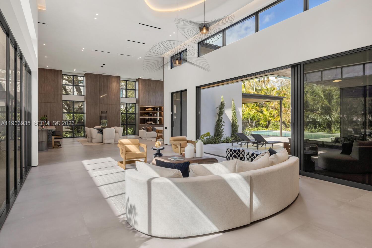 MIAMI SHORES SEC 3 - Residential