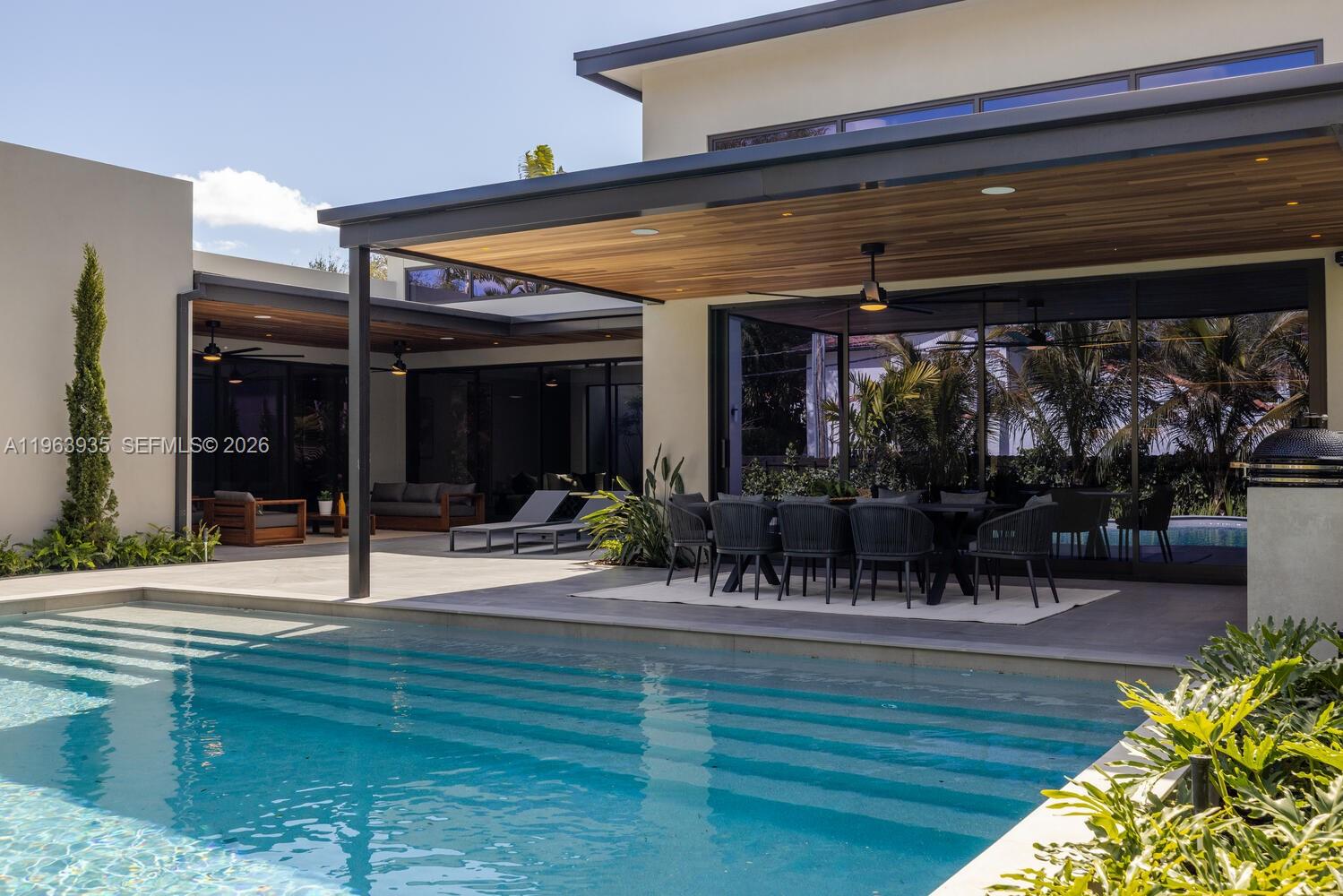 MIAMI SHORES SEC 3 - Residential