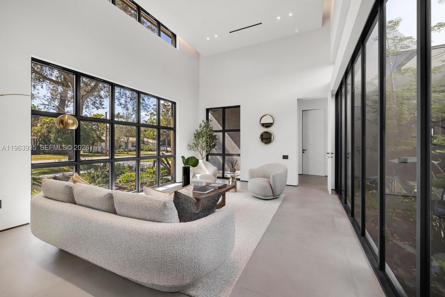 MIAMI SHORES SEC 3 - Residential