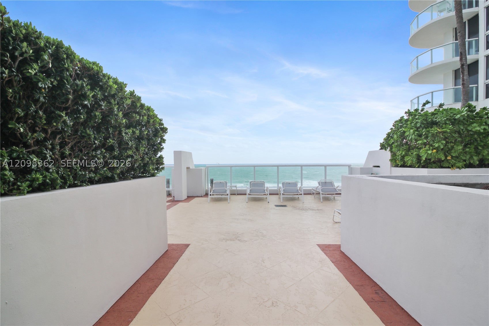 6365 Collins Ave 3909