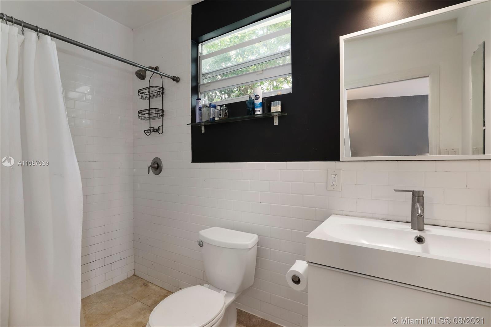 ALTOS DEL MAR NO 5 - Residential