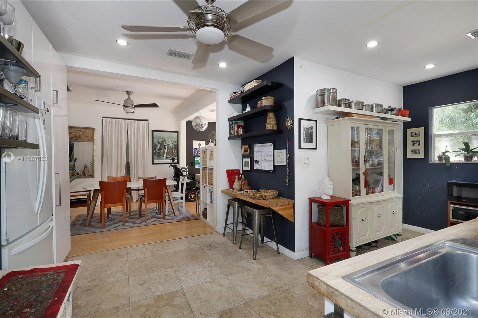 ALTOS DEL MAR NO 5 - Residential