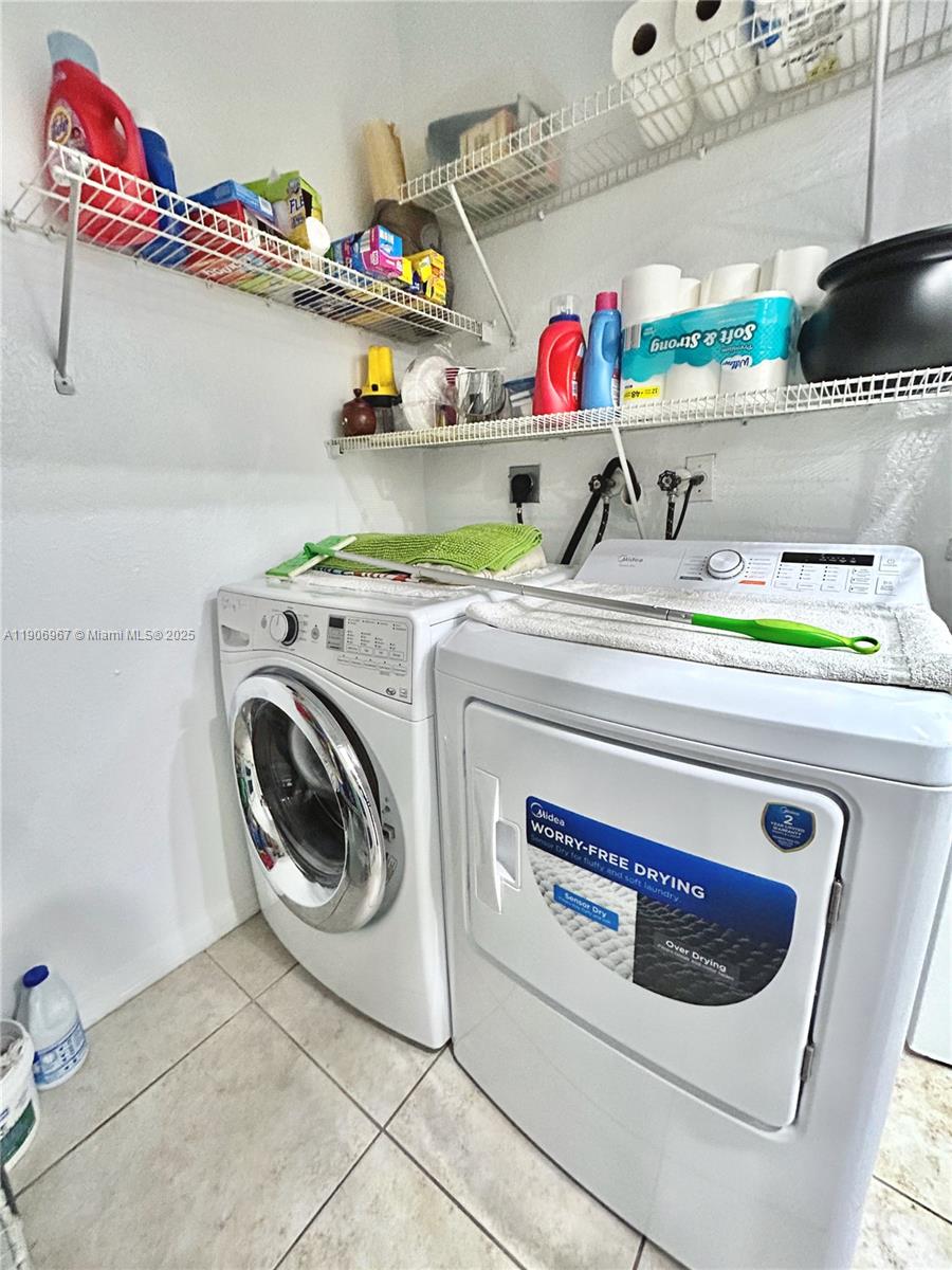 CAZADORES SUB - Residential Lease