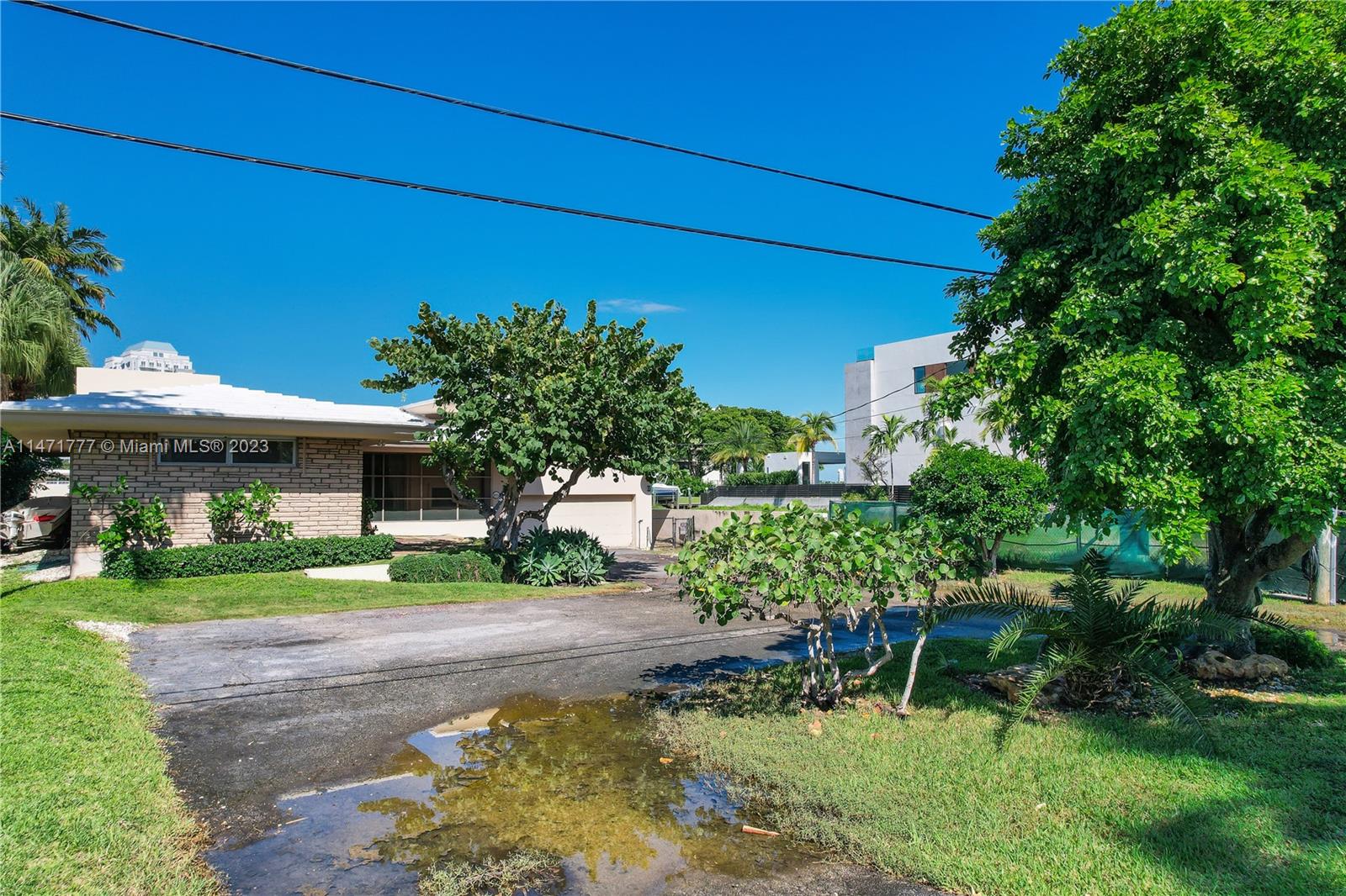 BELLE MEADE ISLAND - Residential