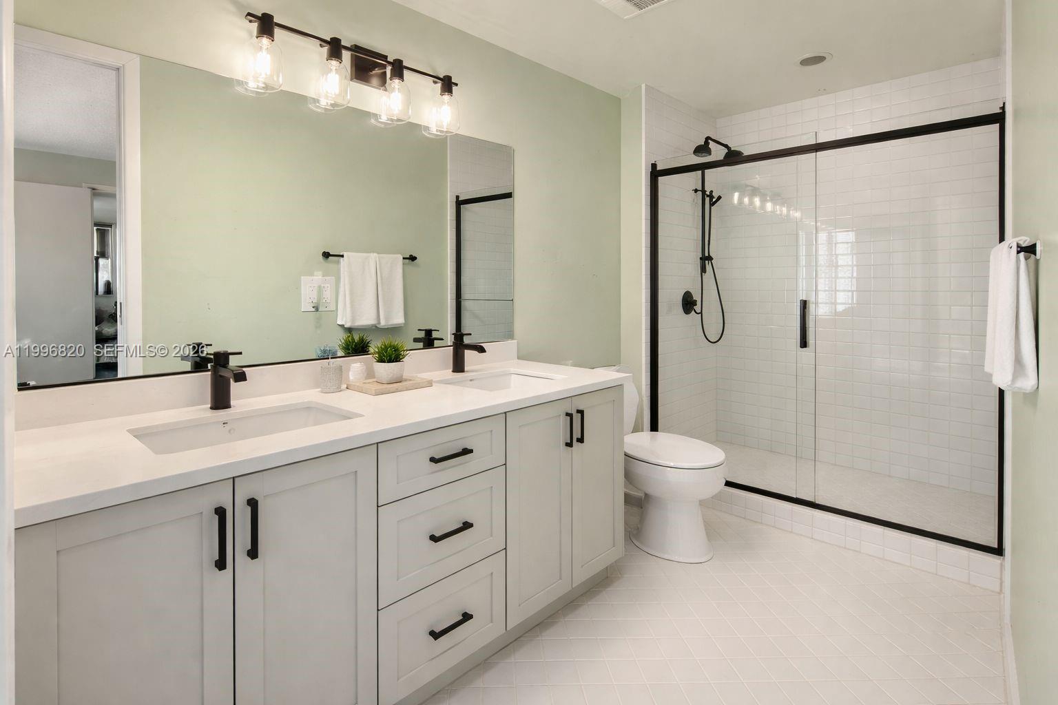 DORAL DUNES 1ST ADDN - Residential