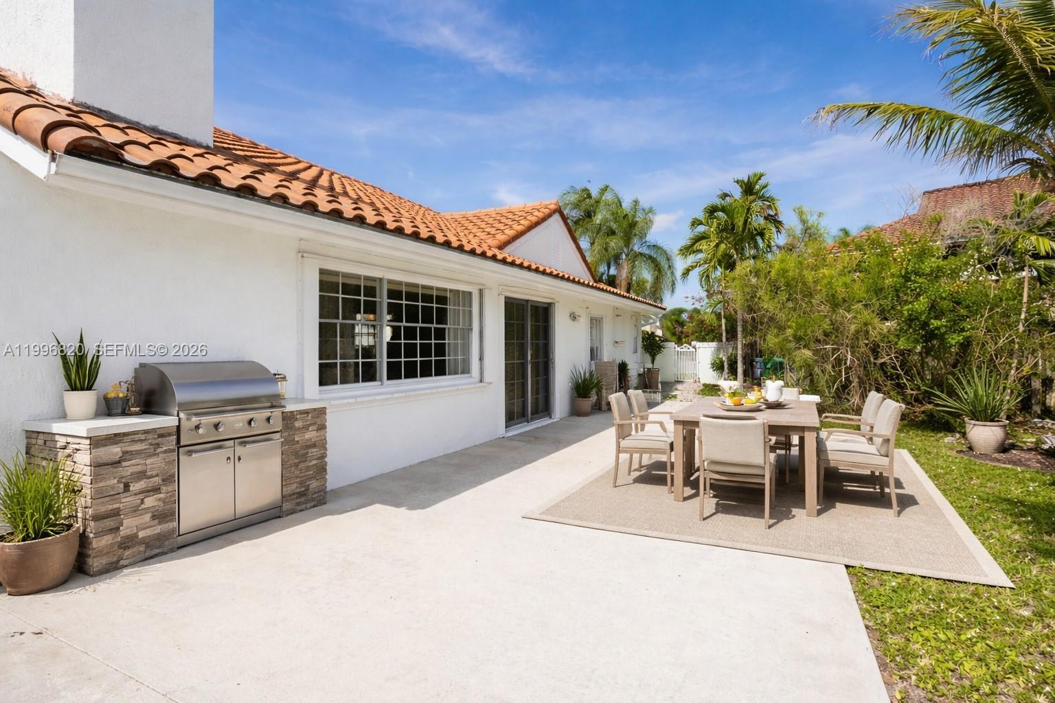 DORAL DUNES 1ST ADDN - Residential