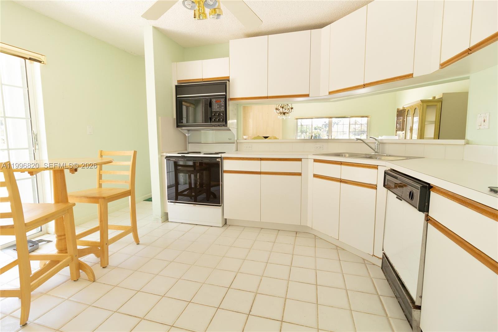 DORAL DUNES 1ST ADDN - Residential