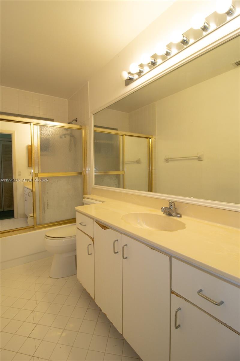 DORAL DUNES 1ST ADDN - Residential