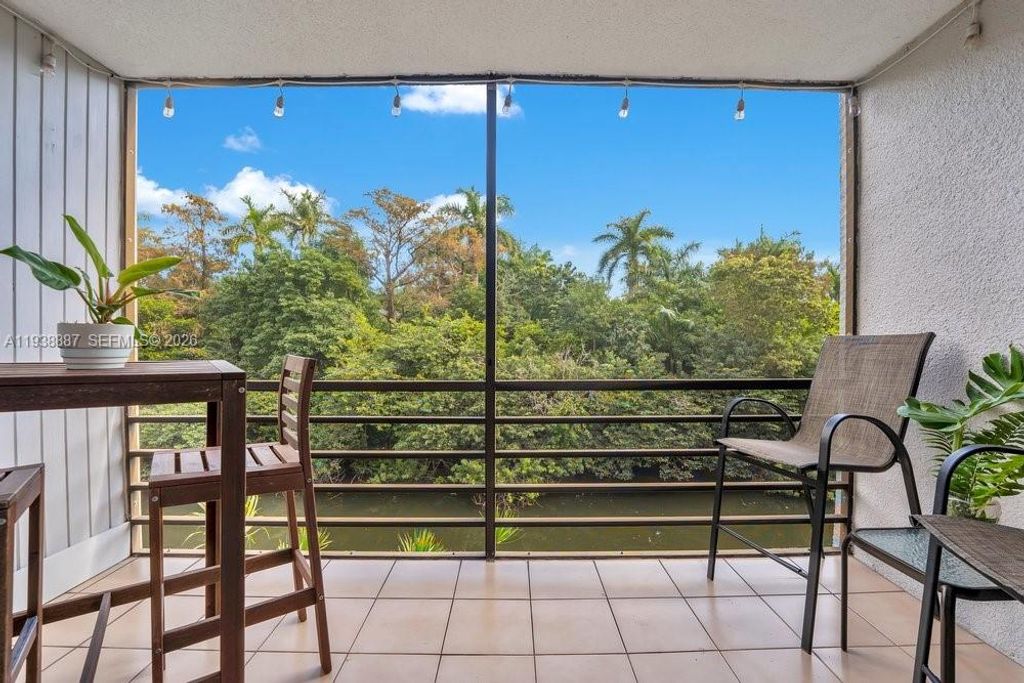 Photo of 105 Royal Park Dr #3B, Oakland Park, FL 33309 (MLS # A11938887)