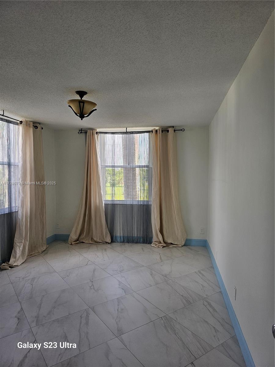 SHERIDAN EAST CONDO BLDG - Residential