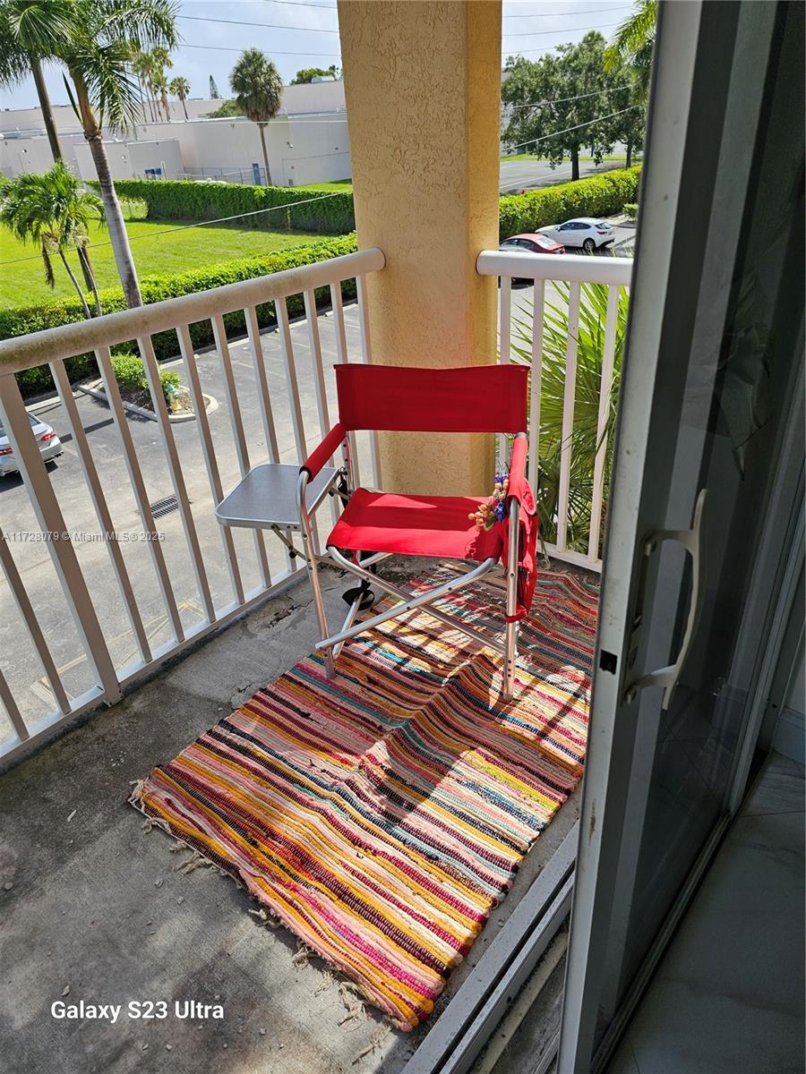 SHERIDAN EAST CONDO BLDG - Residential