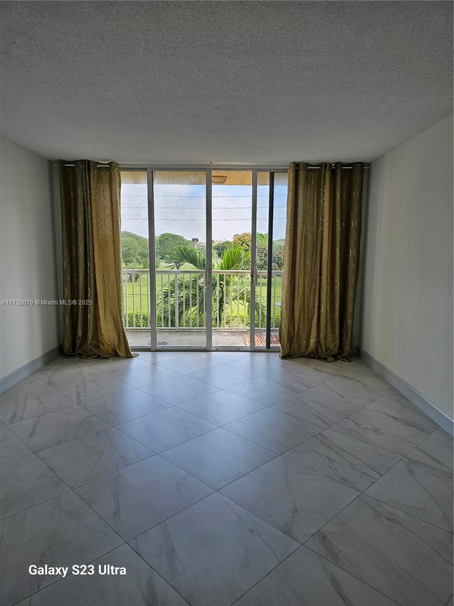 Address Not Disclosed, Dania Beach, Miami-Dade County, Florida - 1 Bedrooms  
1 Bathrooms - 