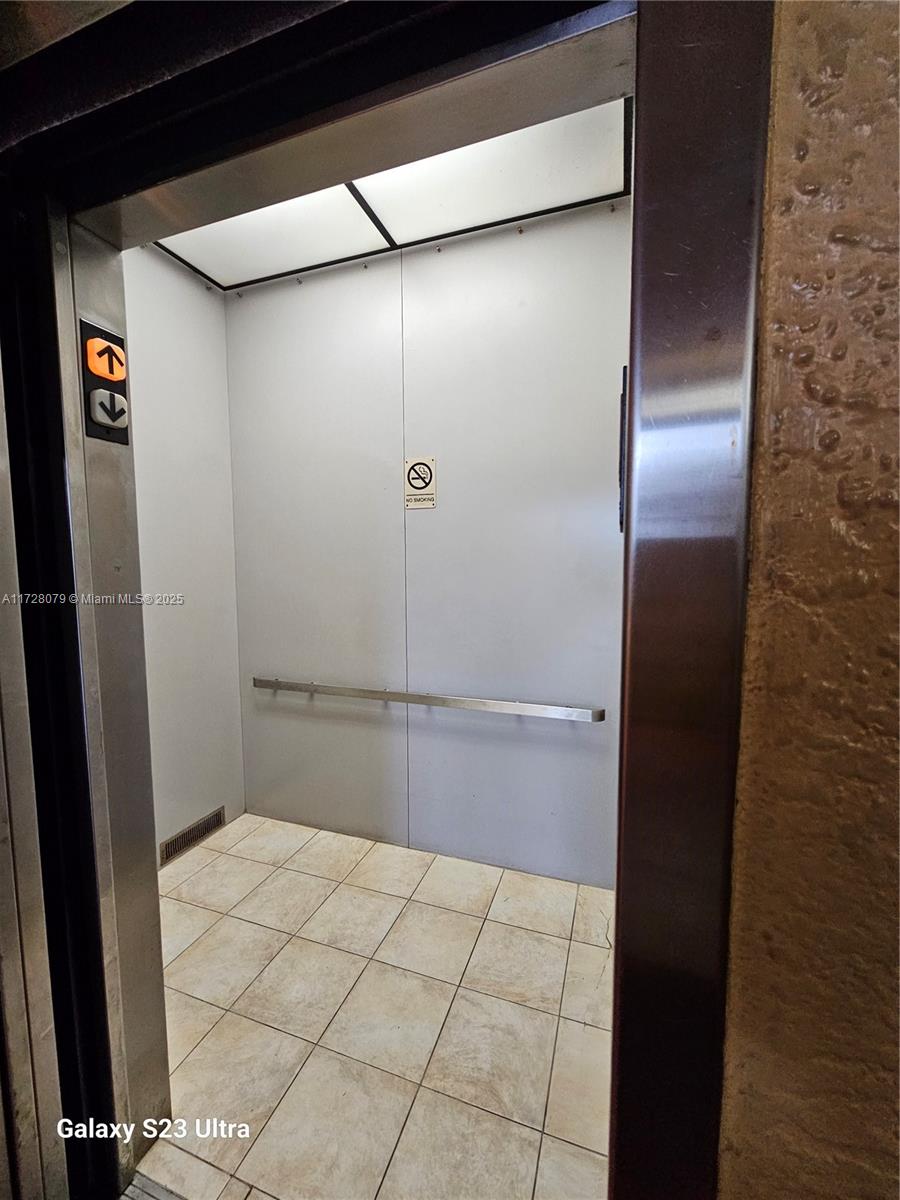 SHERIDAN EAST CONDO BLDG - Residential