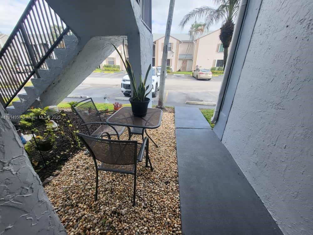 LAKESHORE CONDO I - Residential Lease