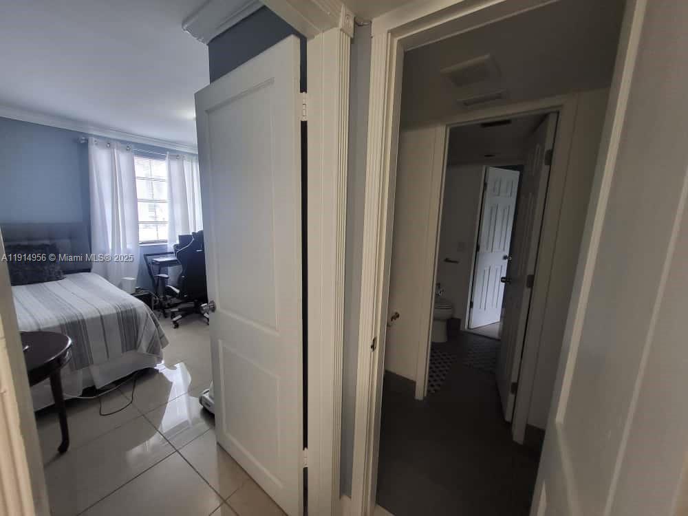 LAKESHORE CONDO I - Residential Lease