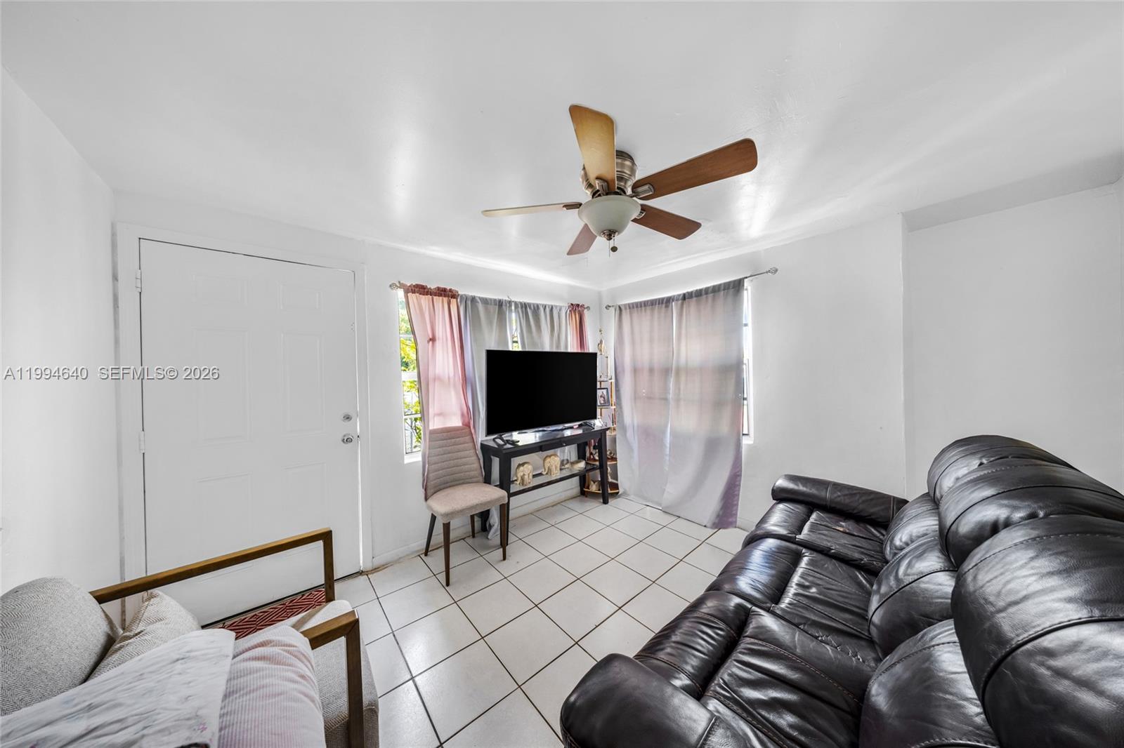 GLENROYAL SUB - Residential Income