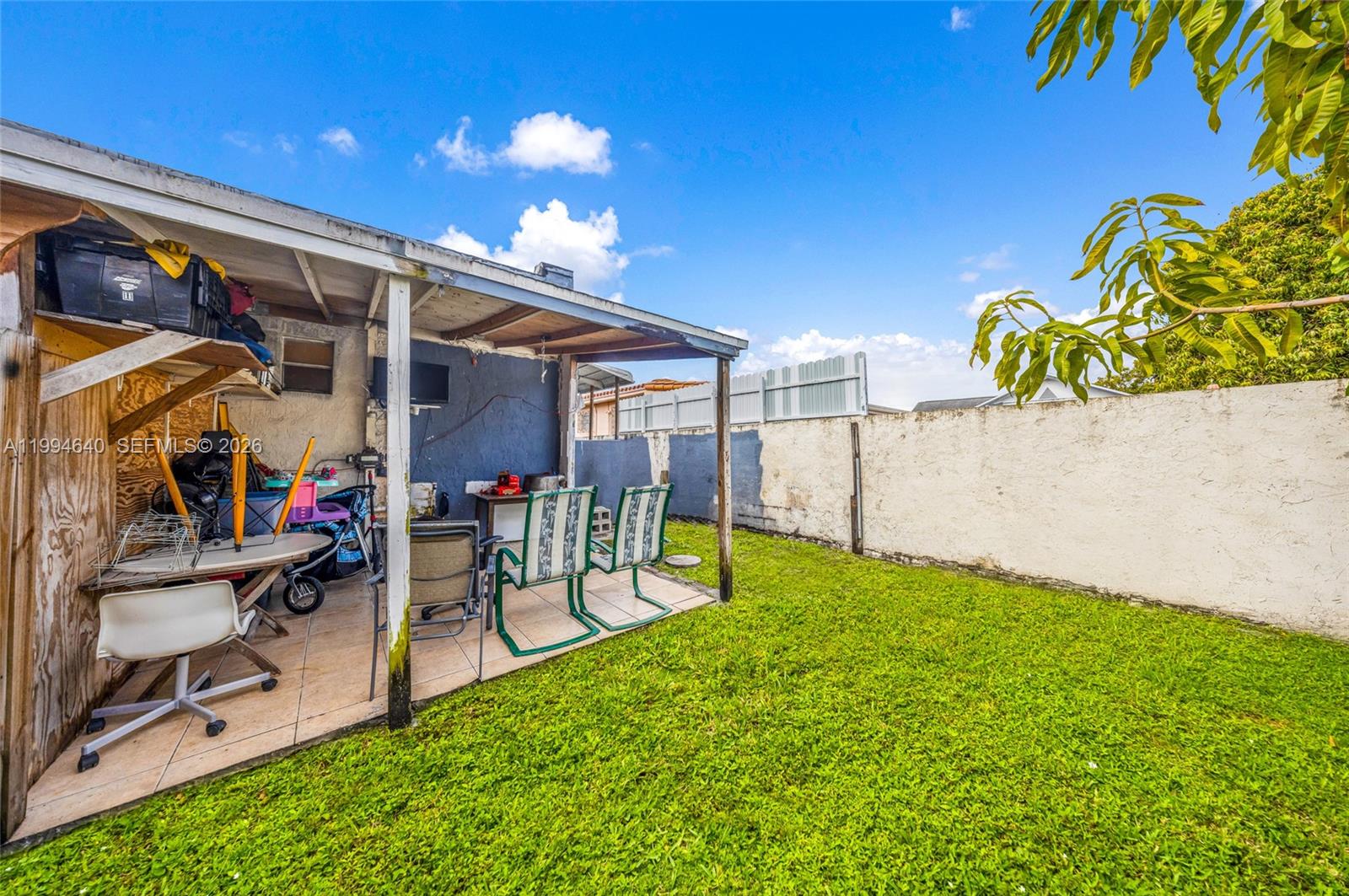 GLENROYAL SUB - Residential Income