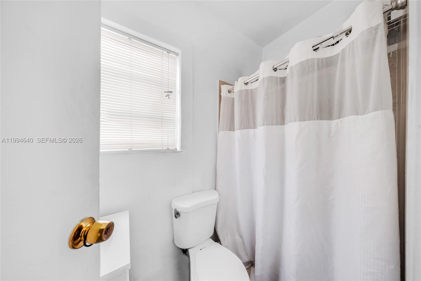 GLENROYAL SUB - Residential Income