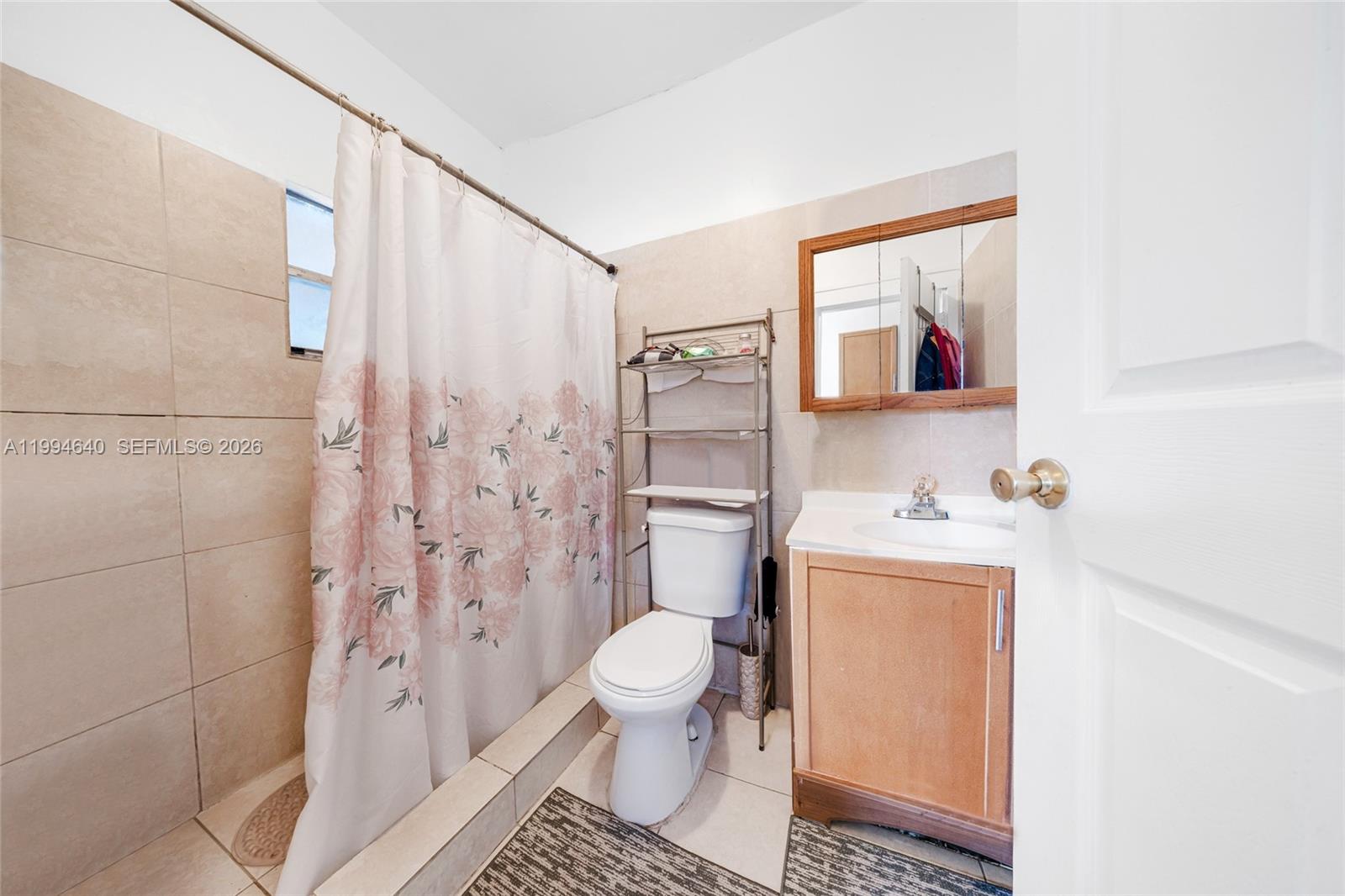 GLENROYAL SUB - Residential Income