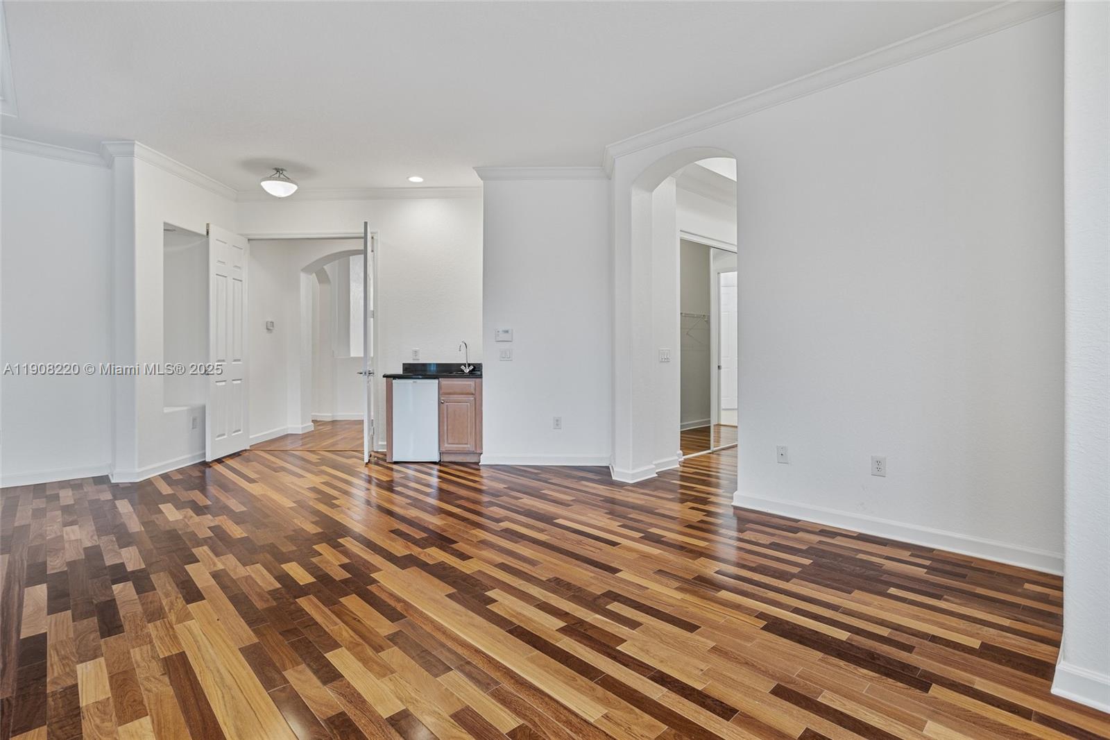 HIGHLAND RANCH ESTATES - Residential