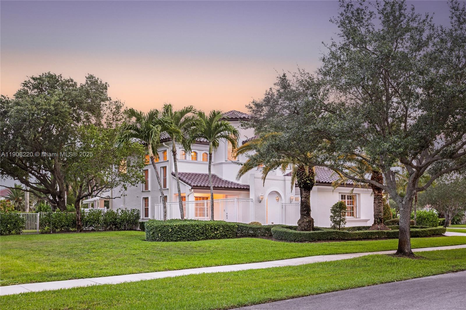 HIGHLAND RANCH ESTATES - Residential