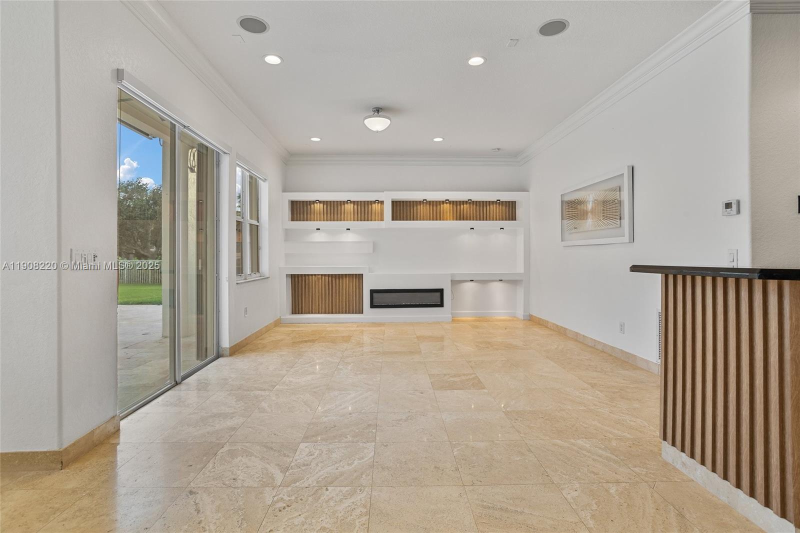 HIGHLAND RANCH ESTATES - Residential