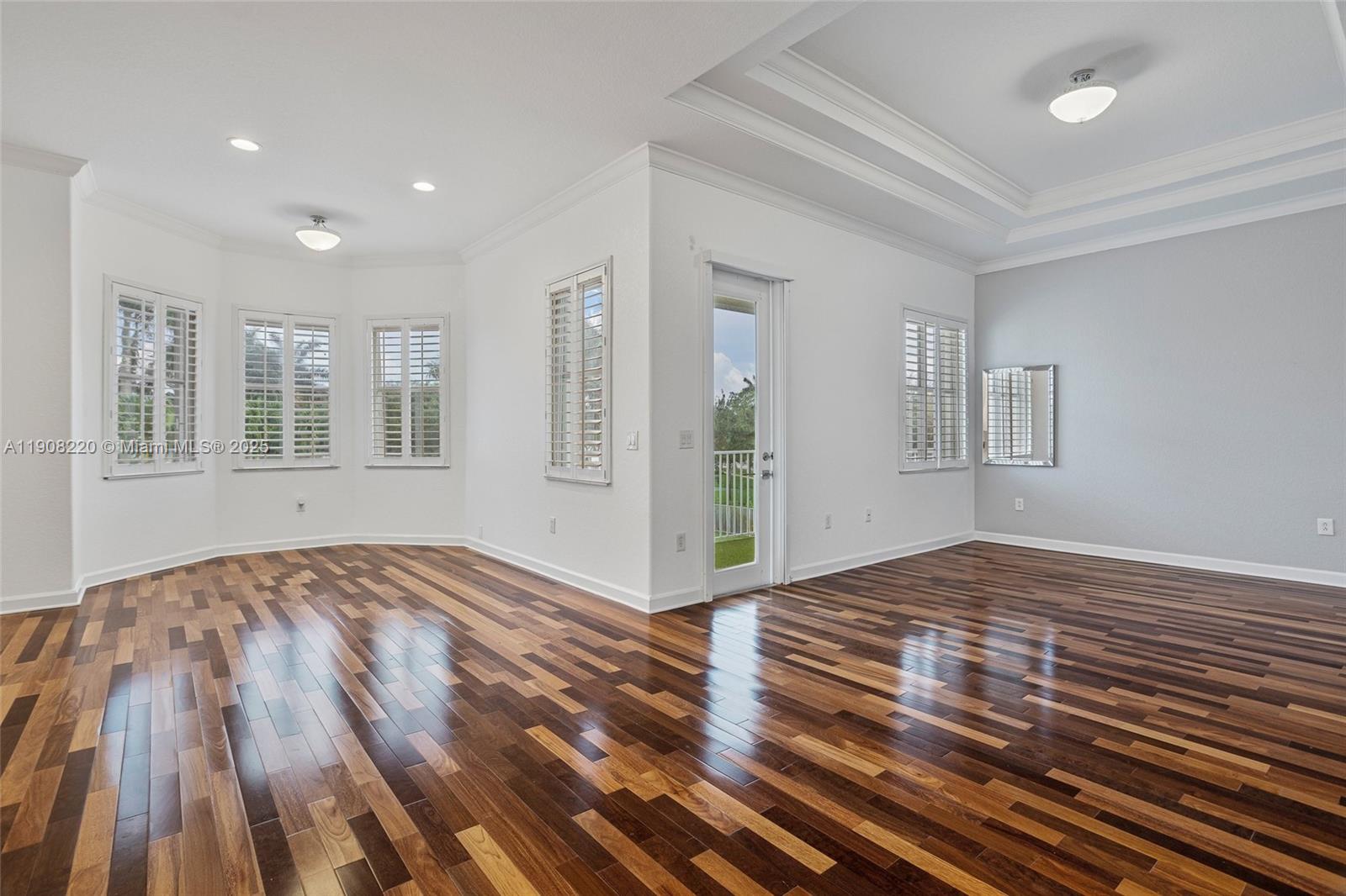 HIGHLAND RANCH ESTATES - Residential