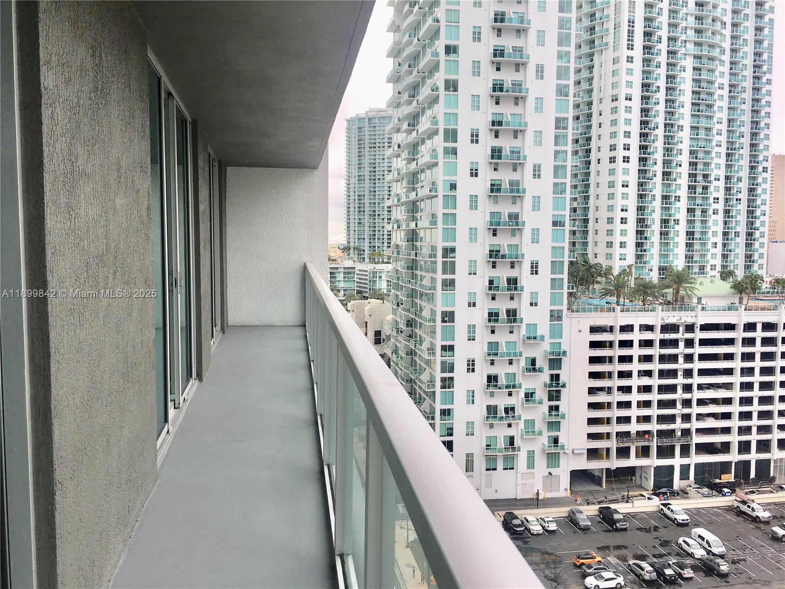 500 BRICKELL AV 1505