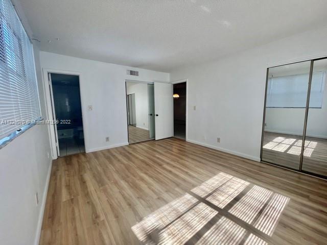 GATELAND VILLAGE SEC G CO - Residential Lease