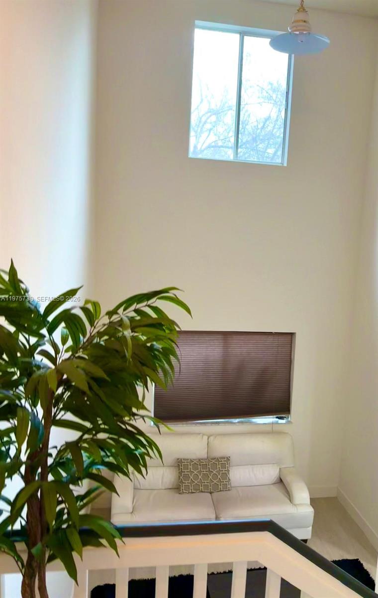 SILVER PALM HOMES - Residential Lease