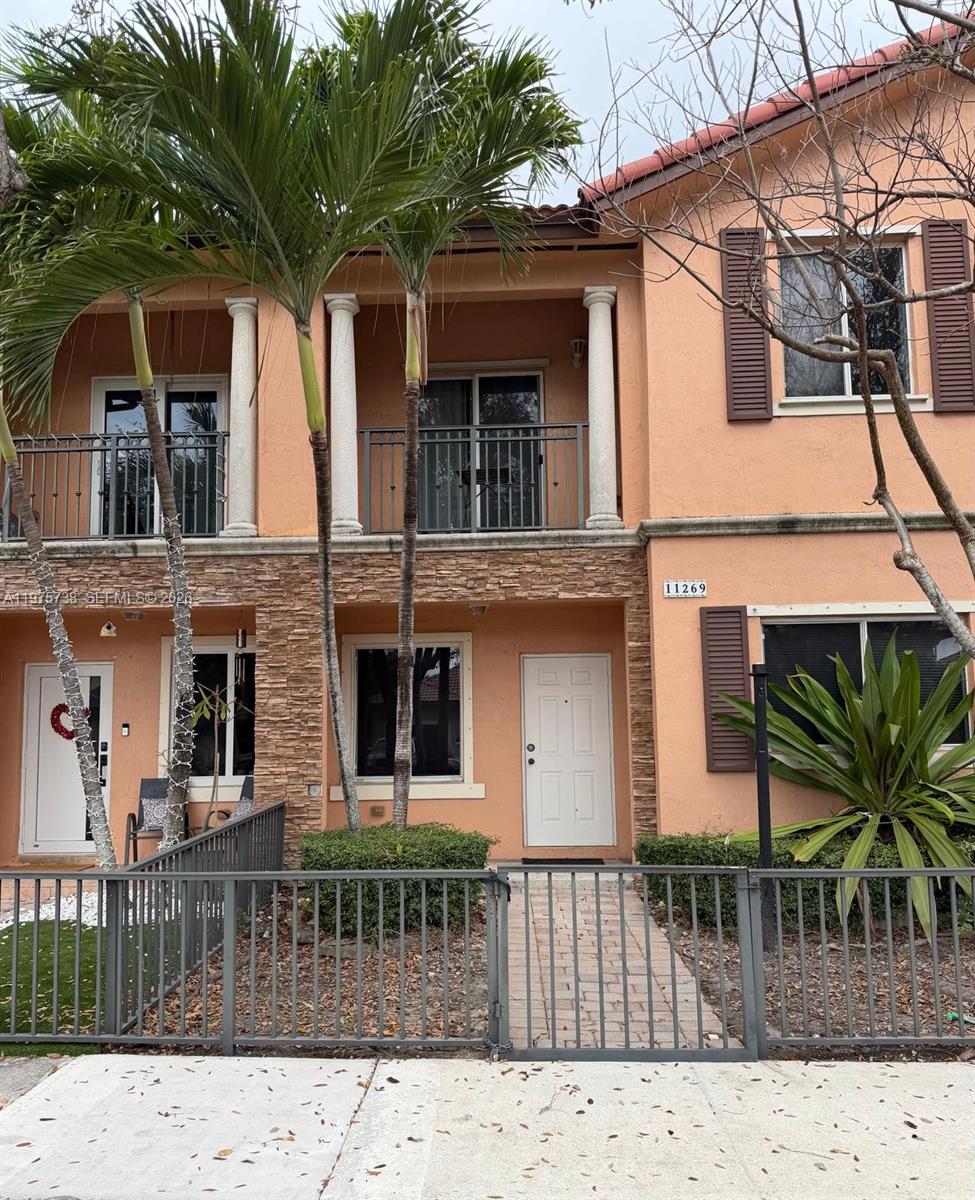 SILVER PALM HOMES - Residential Lease