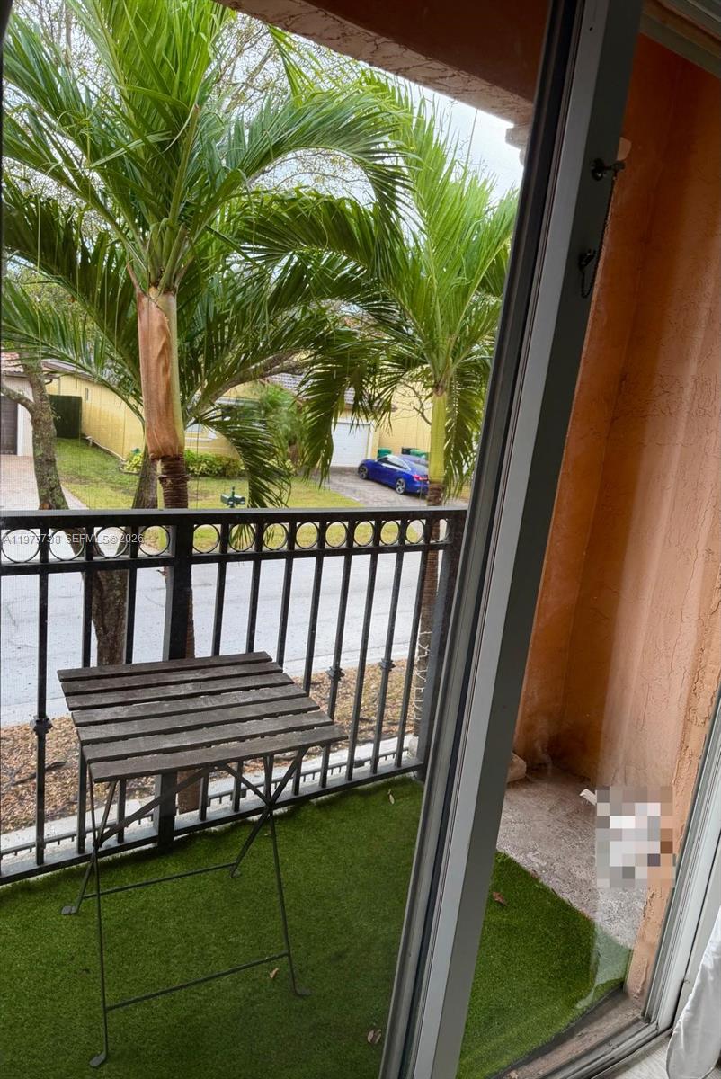 SILVER PALM HOMES - Residential Lease