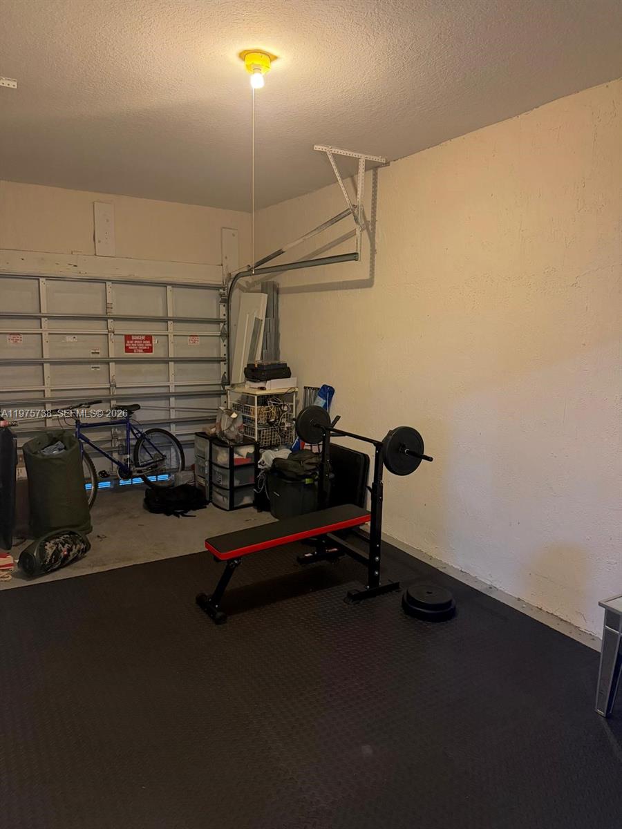 SILVER PALM HOMES - Residential Lease