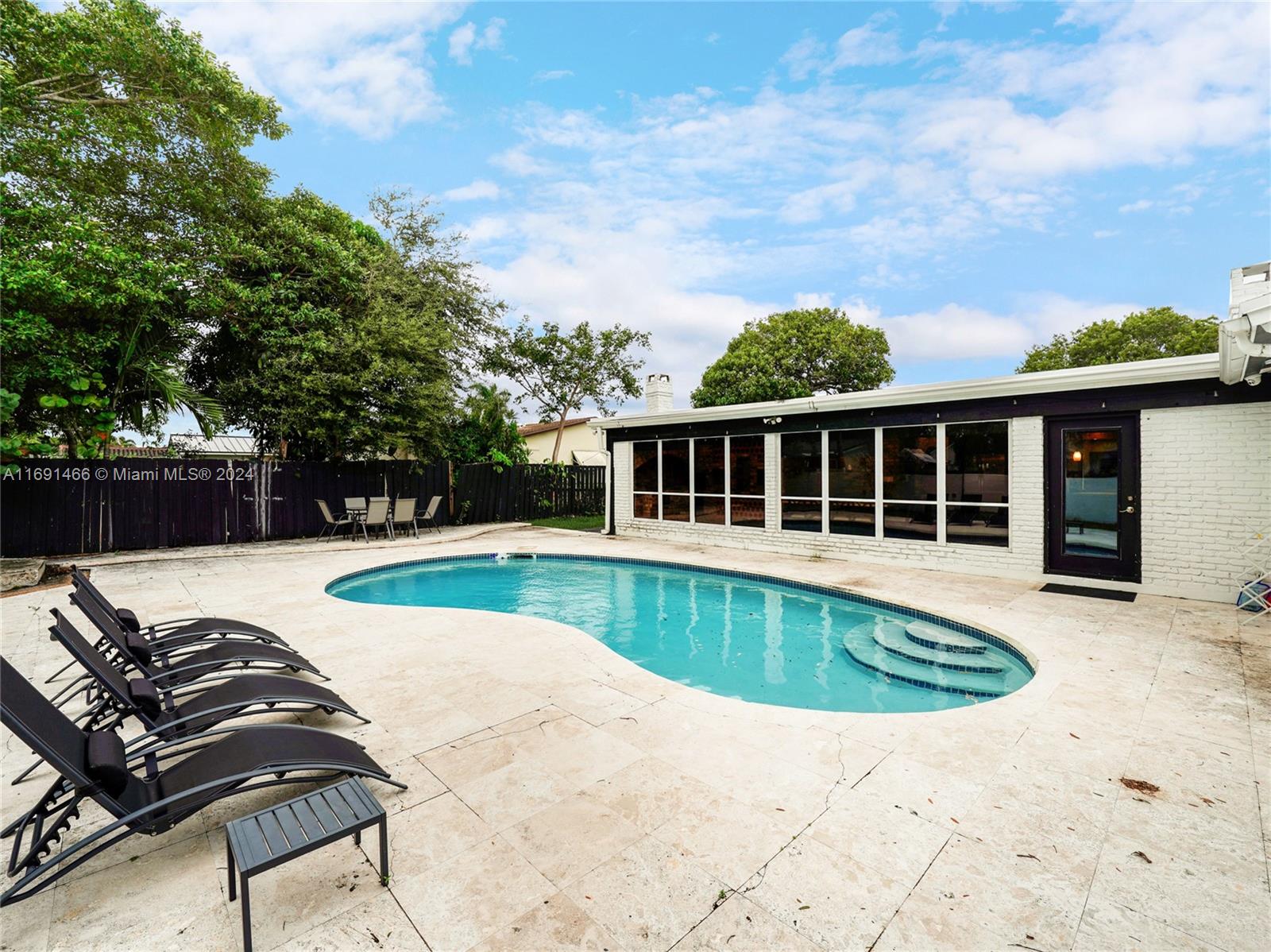 HOLLYWOOD HILLS AMEN PLAT - Residential