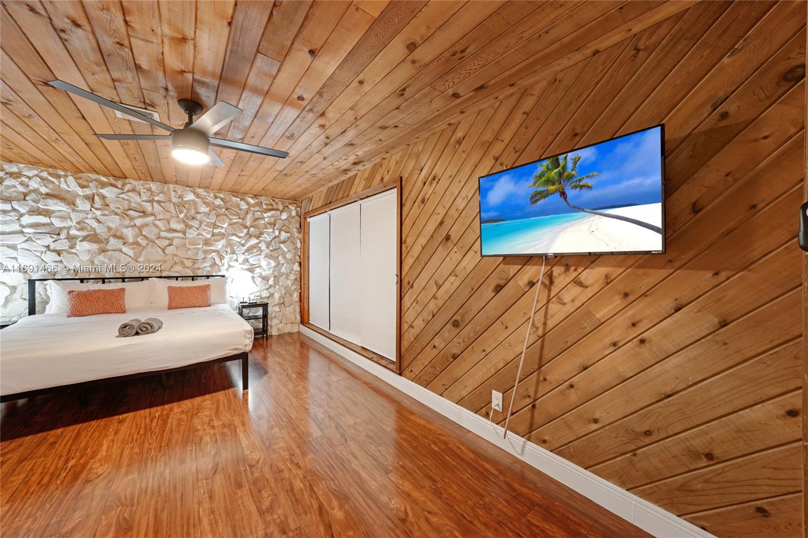 HOLLYWOOD HILLS AMEN PLAT - Residential