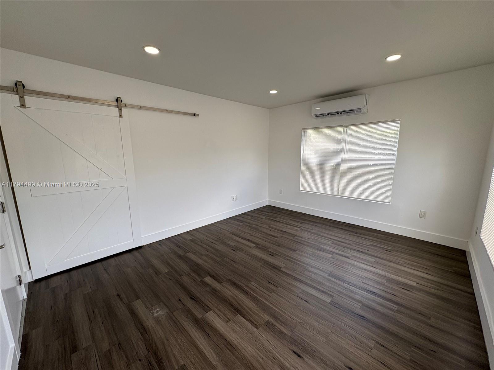 3237 SW 4th St 1