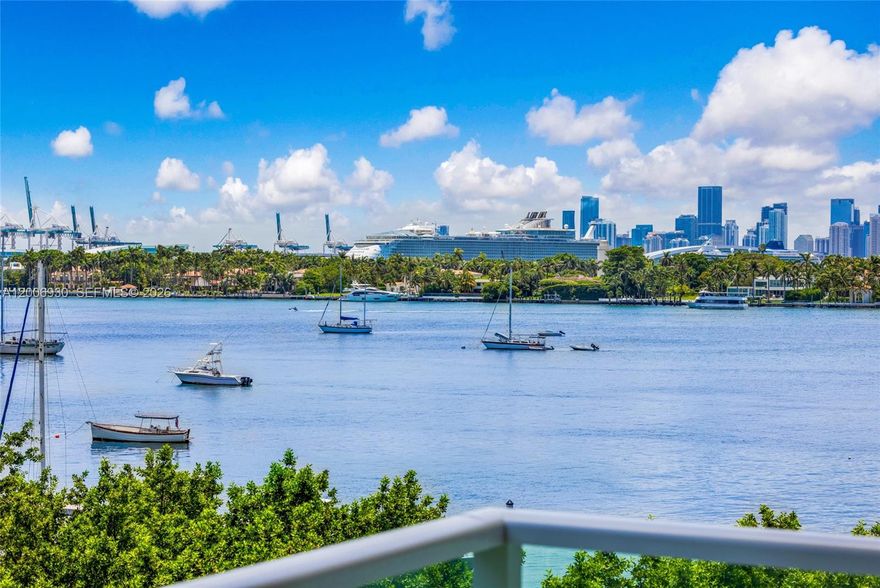 Mirador 1000... Spacious 1 bed/1 bath with a South Facing offering South West Bay and Marina Views. Amazing Views!! Unit has laminate floors throughout, updated shower, situated close to bay front. Hurricane impact 3 track panel sliding balcony door (opens fully to the balcony) and windows. Wraparound, All glass balcony rails which enhance the bay and park views from the unit. Newly installed elevators. Newly renovated Hallways and Lobby and New Gorgeous Pool Deck. Building amenities include 24/7 concierge & valet, convenience store & bay front pool and spa!! Full service gym included for residents!