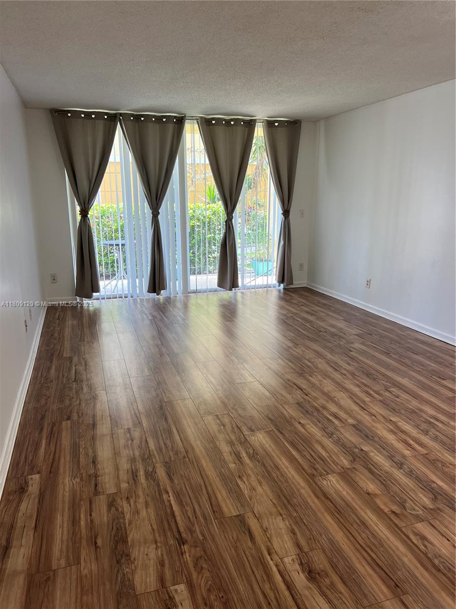 1341 Se 3rd Ave 112, Dania Beach, Miami-Dade County, Florida - 1 Bedrooms  
1 Bathrooms - 